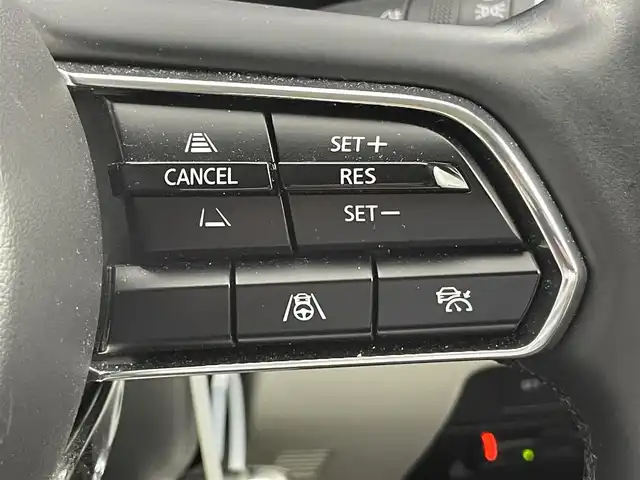 マツダ ＣＸ－６０ XD HV エクスクルーシブモダン 千葉県 2022(令4)年 2.1万km ロジウムホワイトプレミアムメタリック スマートブレーキサポート/・前方検知機能/・右直事故回避アシスト機能/・前進時左右接近物検知機能/・交差点事故回避アシスト機能/・後退時検知機能/・後退時左右接近物検知機能/・降車支援機能付きブラインドスポットモニタリング/・レーンキープアシストシステム/・緊急時車線維持支援/・接近車両検知（前側方／後側方）/純正12.3型センターディスプレイ/・AM/FMラジオ/・BOSEサウンドシステム（12スピーカー）/・Apple CarPlay/・Android Auto/・地デジチューナー/4WD ヒルディセントコントロール/ホワイトレザーシート/・運転席助手席パワーシート/・シートヒーター / エアーシート/パワーバックドア/スマートキー