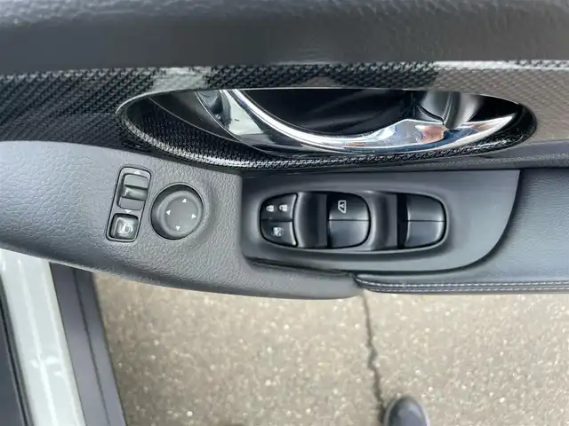 日産 エクストレイル 20X エマージェンシーブレーキ 宮城県 2015(平27)年 10.3万km ブリリアントホワイトパール (株)IDOMが運営する【じしゃロン仙台店】の自社ローン専用車両になりますこちらは現金またはオートローンご利用時の価格です。自社ローンご希望の方は別途その旨お申付け下さい/SDナビ/フルセグ/Bluetooth/CD/DVD/バックカメラ/ETC/シートヒーター/HIDヘッドライト