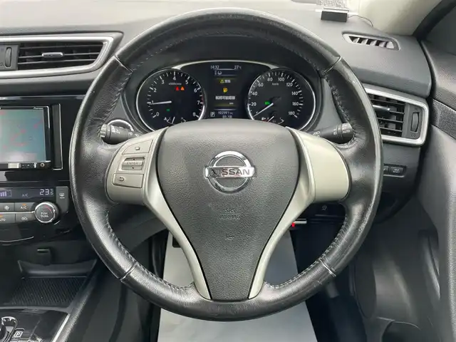 日産 エクストレイル 20X エマージェンシーブレーキ 宮城県 2015(平27)年 10.3万km ブリリアントホワイトパール (株)IDOMが運営する【じしゃロン仙台店】の自社ローン専用車両になりますこちらは現金またはオートローンご利用時の価格です。自社ローンご希望の方は別途その旨お申付け下さい/SDナビ/フルセグ/Bluetooth/CD/DVD/バックカメラ/ETC/シートヒーター/HIDヘッドライト