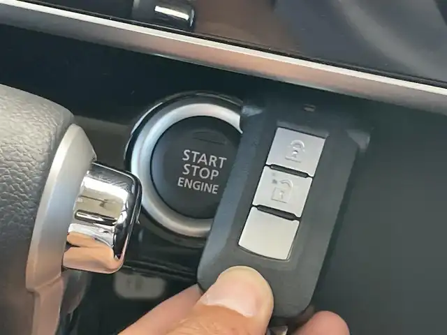 日産 デイズ ルークス ハイウェイスター Xターボ 千葉県 2018(平30)年 0.7万km オーシャンブルーP ワンオーナー/ターボ/衝突軽減ブレーキ/全方位カメラ/純正７インチＳＤナビ/フルセグＴＶ/ＥＴＣ/純正１４インチアルミホイール/コーナーセンサー/ＬＥＤヘッドライト/オートライト/オートハイビーム