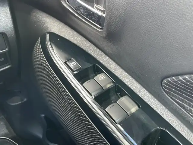 日産 デイズ ルークス ハイウェイスター Xターボ 千葉県 2018(平30)年 0.7万km オーシャンブルーP ワンオーナー/ターボ/衝突軽減ブレーキ/全方位カメラ/純正７インチＳＤナビ/フルセグＴＶ/ＥＴＣ/純正１４インチアルミホイール/コーナーセンサー/ＬＥＤヘッドライト/オートライト/オートハイビーム
