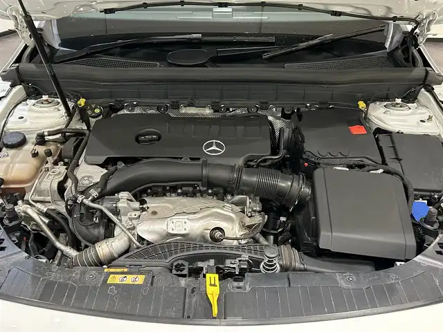 メルセデス・ベンツ ＧＬＢ２５０ 4マチック スポーツ 新潟県 2021(令3)年 4.6万km デジタルホワイト ナビゲーションパッケージ/・テレビ機能/・アクティブステアリングアシスト/・トラフィックサインアシスト/レーダーセーフティパッケージ/・アクティブブレーキアシスト/・アクティブディスタンスアシスト/・アクティブブラインドスポットアシスト/３６０°カメラシステム/メモリー付フルパワーシート/シートヒーター/クルーズコントロール＆可変スピードリミッター/パドルシフト/ホイール付きスタッドレス車載/４WD/アイドリングストップ/スペアキー１本/ETC2.0/アンビエントライト（64色）