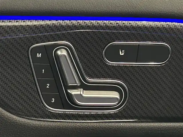 メルセデス・ベンツ ＧＬＢ２５０ 4マチック スポーツ 新潟県 2021(令3)年 4.6万km デジタルホワイト ナビゲーションパッケージ/・テレビ機能/・アクティブステアリングアシスト/・トラフィックサインアシスト/レーダーセーフティパッケージ/・アクティブブレーキアシスト/・アクティブディスタンスアシスト/・アクティブブラインドスポットアシスト/３６０°カメラシステム/メモリー付フルパワーシート/シートヒーター/クルーズコントロール＆可変スピードリミッター/パドルシフト/ホイール付きスタッドレス車載/４WD/アイドリングストップ/スペアキー１本/ETC2.0/アンビエントライト（64色）