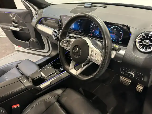 メルセデス・ベンツ ＧＬＢ２５０ 4マチック スポーツ 新潟県 2021(令3)年 4.6万km デジタルホワイト ナビゲーションパッケージ/・テレビ機能/・アクティブステアリングアシスト/・トラフィックサインアシスト/レーダーセーフティパッケージ/・アクティブブレーキアシスト/・アクティブディスタンスアシスト/・アクティブブラインドスポットアシスト/３６０°カメラシステム/メモリー付フルパワーシート/シートヒーター/クルーズコントロール＆可変スピードリミッター/パドルシフト/ホイール付きスタッドレス車載/４WD/アイドリングストップ/スペアキー１本/ETC2.0/アンビエントライト（64色）