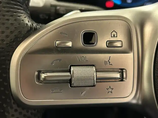 メルセデス・ベンツ ＧＬＢ２５０ 4マチック スポーツ 新潟県 2021(令3)年 4.6万km デジタルホワイト ナビゲーションパッケージ/・テレビ機能/・アクティブステアリングアシスト/・トラフィックサインアシスト/レーダーセーフティパッケージ/・アクティブブレーキアシスト/・アクティブディスタンスアシスト/・アクティブブラインドスポットアシスト/３６０°カメラシステム/メモリー付フルパワーシート/シートヒーター/クルーズコントロール＆可変スピードリミッター/パドルシフト/ホイール付きスタッドレス車載/４WD/アイドリングストップ/スペアキー１本/ETC2.0/アンビエントライト（64色）