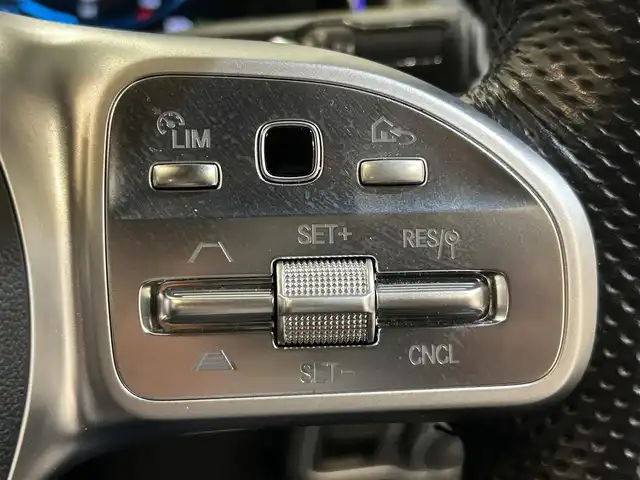 メルセデス・ベンツ ＧＬＢ２５０ 4マチック スポーツ 新潟県 2021(令3)年 4.6万km デジタルホワイト ナビゲーションパッケージ/・テレビ機能/・アクティブステアリングアシスト/・トラフィックサインアシスト/レーダーセーフティパッケージ/・アクティブブレーキアシスト/・アクティブディスタンスアシスト/・アクティブブラインドスポットアシスト/３６０°カメラシステム/メモリー付フルパワーシート/シートヒーター/クルーズコントロール＆可変スピードリミッター/パドルシフト/ホイール付きスタッドレス車載/４WD/アイドリングストップ/スペアキー１本/ETC2.0/アンビエントライト（64色）