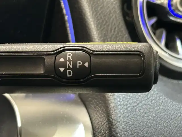 メルセデス・ベンツ ＧＬＢ２５０ 4マチック スポーツ 新潟県 2021(令3)年 4.6万km デジタルホワイト ナビゲーションパッケージ/・テレビ機能/・アクティブステアリングアシスト/・トラフィックサインアシスト/レーダーセーフティパッケージ/・アクティブブレーキアシスト/・アクティブディスタンスアシスト/・アクティブブラインドスポットアシスト/３６０°カメラシステム/メモリー付フルパワーシート/シートヒーター/クルーズコントロール＆可変スピードリミッター/パドルシフト/ホイール付きスタッドレス車載/４WD/アイドリングストップ/スペアキー１本/ETC2.0/アンビエントライト（64色）