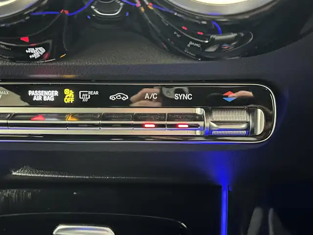 メルセデス・ベンツ ＧＬＢ２５０ 4マチック スポーツ 新潟県 2021(令3)年 4.6万km デジタルホワイト ナビゲーションパッケージ/・テレビ機能/・アクティブステアリングアシスト/・トラフィックサインアシスト/レーダーセーフティパッケージ/・アクティブブレーキアシスト/・アクティブディスタンスアシスト/・アクティブブラインドスポットアシスト/３６０°カメラシステム/メモリー付フルパワーシート/シートヒーター/クルーズコントロール＆可変スピードリミッター/パドルシフト/ホイール付きスタッドレス車載/４WD/アイドリングストップ/スペアキー１本/ETC2.0/アンビエントライト（64色）