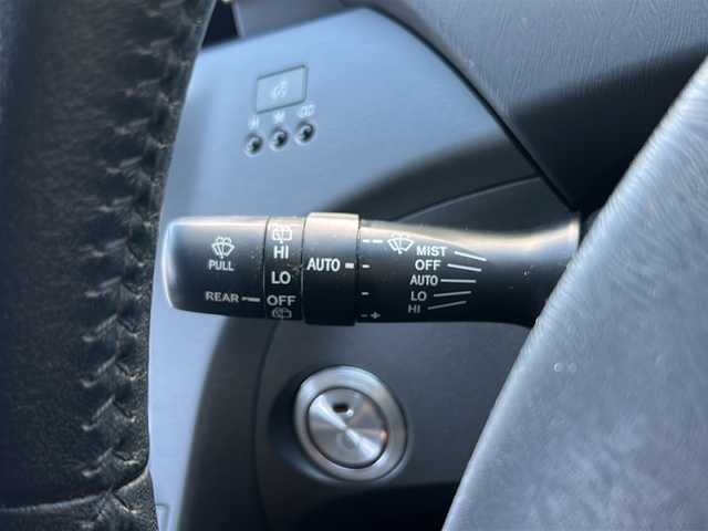 トヨタ プリウス G 広島県 2015(平27)年 7.4万km ブラック 禁煙/モデリスタエアロ/クルーズコントロール/純正８型ナビ（NSZA-X64T）/・フルセグ/CD/DVD/SD/SDREC/バックカメラ/革巻きステアリング/ステアリングスイッチ/オートライト/トノカバー/純正ドアバイザー/電動格納ウィンカーミラー/社外ドライブレコーダー（DC-DR412）/ETC/スマートキー/プッシュスタート/スペアキー/純正17インチアルミホイール