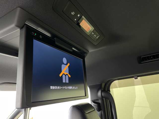 トヨタ ノア Si ダブルバイビーⅢ 鹿児島県 2020(令2)年 2.8万km ホワイトパールクリスタルシャイン ディーラーナビ　/（フルセグ/Bluetooth/CD/DVD）/フリップダウンモニター　/バックカメラ　/ドライブレコーダー　/ハーフレザー　/両側パワースライドドア　/オートホールド　/レーンキープアシスト　/クルーズコントロール　/バイザー　/オートハイビーム/ETC2.0/LEDヘッドライト/衝突軽減ブレーキ/スマートキー