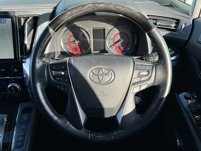 トヨタ ヴェルファイア Z Gエディション 岐阜県 2019(令1)年 8.8万km ブラック 登録時走行距離87961km/登録時走行距離87961km/純正１０インチナビ(NSZN-Z68T)/バックモニター/フルセグテレビ/モデリスタエアロ/サンルーフ/１２インチフリップダウンモニター/ステアリングヒーター/パワーシート/エアシート/シートヒーター/フォグランプ/ＥＴＣ/LEDヘッドライト/横滑り防止装置/衝突被害軽減システム/オートマチックハイビーム/両側パワースライドドア/スマートキー/プッシュスタート