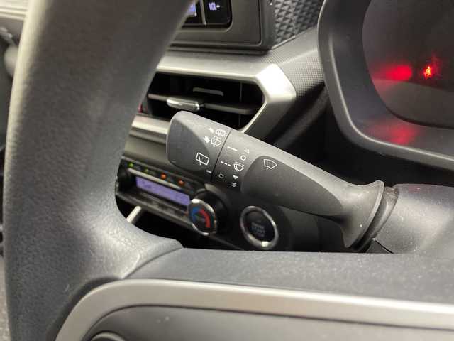 トヨタ ライズ G 愛知県 2021(令3)年 5万km ナチュラルベージュマイカM 純正ナビ(NSZT-W68T)/バックカメラ/Bluetooth・/スマートアシスト/衝突回避支援ブレーキ/衝突警報/車線逸脱警報/車線逸脱抑制制御/ブレーキ制御付誤発進抑制(前方・後方)/先行車発進お知らせ/オートマチックハイビーム/フロント・バックソナー/標識認識/横滑り防止/アイドリングストップ/ヒルスタートアシスト/LEDヘッドライト/オートライト/オート電動格納ミラーウィンカー/ファブリックシート/純正フロアマット/プッシュスタート/スマートキー/スペアキー/保証書・取扱説明書