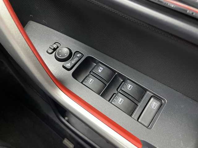 トヨタ ライズ G 愛知県 2021(令3)年 5万km ナチュラルベージュマイカM 純正ナビ(NSZT-W68T)/バックカメラ/Bluetooth・/スマートアシスト/衝突回避支援ブレーキ/衝突警報/車線逸脱警報/車線逸脱抑制制御/ブレーキ制御付誤発進抑制(前方・後方)/先行車発進お知らせ/オートマチックハイビーム/フロント・バックソナー/標識認識/横滑り防止/アイドリングストップ/ヒルスタートアシスト/LEDヘッドライト/オートライト/オート電動格納ミラーウィンカー/ファブリックシート/純正フロアマット/プッシュスタート/スマートキー/スペアキー/保証書・取扱説明書