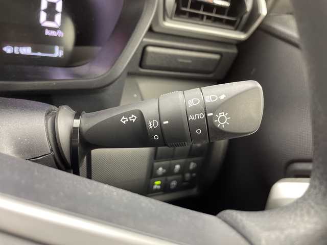 トヨタ ライズ G 愛知県 2021(令3)年 5万km ナチュラルベージュマイカM 純正ナビ(NSZT-W68T)/バックカメラ/Bluetooth・/スマートアシスト/衝突回避支援ブレーキ/衝突警報/車線逸脱警報/車線逸脱抑制制御/ブレーキ制御付誤発進抑制(前方・後方)/先行車発進お知らせ/オートマチックハイビーム/フロント・バックソナー/標識認識/横滑り防止/アイドリングストップ/ヒルスタートアシスト/LEDヘッドライト/オートライト/オート電動格納ミラーウィンカー/ファブリックシート/純正フロアマット/プッシュスタート/スマートキー/スペアキー/保証書・取扱説明書