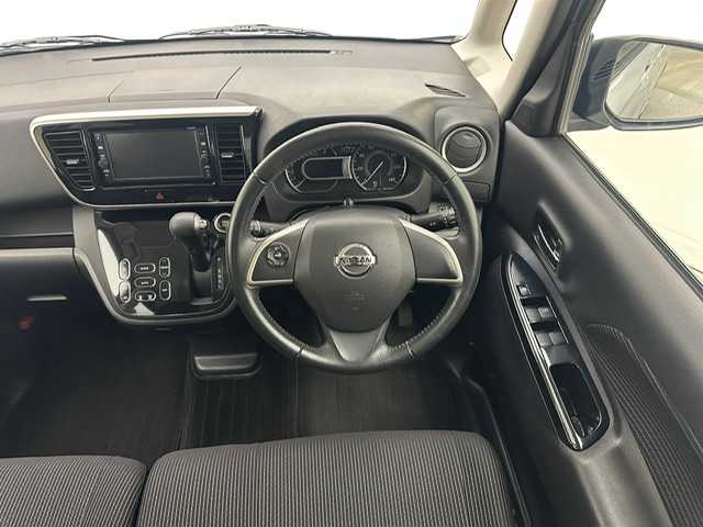 日産 デイズ ルークス ハイウェイスターX 兵庫県 2017(平29)年 4.4万km クールシルバー 純正ナビ(CD/Bluetooth/フルセグTV)/ETC/社外ドライブレコーダー/純正アルミホイール/片側パワースライドドア/全周囲カメラ/スマートキー/LEDヘッドライト/フォグランプ/純正フロアマット/アイドリングストップ