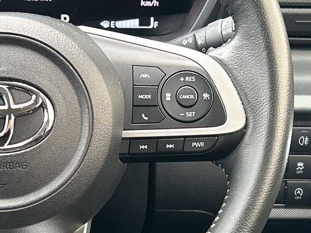 トヨタ ライズ Z 大阪府 2020(令2)年 8.7万km ブラックマイカメタリック/シャイニングホワイトパール 純正9インチSDナビ(NSZT-Y68T)/BT/CD/DVD/フルセグTV/AUX/HDMI/360度カメラ/デジタルインナーミラー/スマートアシスト/・衝突警報機能/・衝突回避支援ブレーキ/・ブレーキ制御付誤発信抑制機能/・車線逸脱警報機能/・車線逸脱抑制制御機能/・先行車発進お知らせ機能/・追従機能付きクルーズコントロール/・レーンキープコントロール/・オートハイビーム/前後ソナー/前席シートヒーター/前後ドラレコ/純正ビルトインETC2.0/USB充電ポート（前席1口、後席2口）/純正17インチAW/スペアキー/イエローフォグランプ（VELENO）/サブウーファー（KENWOOD）/フットライト