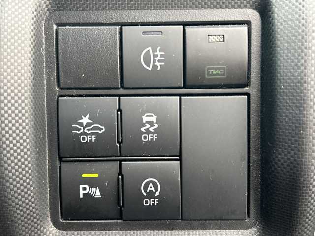 トヨタ ライズ Z 大阪府 2020(令2)年 8.7万km ブラックマイカメタリック/シャイニングホワイトパール 純正9インチSDナビ(NSZT-Y68T)/BT/CD/DVD/フルセグTV/AUX/HDMI/360度カメラ/デジタルインナーミラー/スマートアシスト/・衝突警報機能/・衝突回避支援ブレーキ/・ブレーキ制御付誤発信抑制機能/・車線逸脱警報機能/・車線逸脱抑制制御機能/・先行車発進お知らせ機能/・追従機能付きクルーズコントロール/・レーンキープコントロール/・オートハイビーム/前後ソナー/前席シートヒーター/前後ドラレコ/純正ビルトインETC2.0/USB充電ポート（前席1口、後席2口）/純正17インチAW/スペアキー/イエローフォグランプ（VELENO）/サブウーファー（KENWOOD）/フットライト