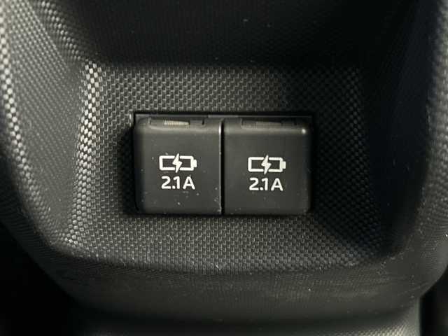 トヨタ ライズ Z 大阪府 2020(令2)年 8.7万km ブラックマイカメタリック/シャイニングホワイトパール 純正9インチSDナビ(NSZT-Y68T)/BT/CD/DVD/フルセグTV/AUX/HDMI/360度カメラ/デジタルインナーミラー/スマートアシスト/・衝突警報機能/・衝突回避支援ブレーキ/・ブレーキ制御付誤発信抑制機能/・車線逸脱警報機能/・車線逸脱抑制制御機能/・先行車発進お知らせ機能/・追従機能付きクルーズコントロール/・レーンキープコントロール/・オートハイビーム/前後ソナー/前席シートヒーター/前後ドラレコ/純正ビルトインETC2.0/USB充電ポート（前席1口、後席2口）/純正17インチAW/スペアキー/イエローフォグランプ（VELENO）/サブウーファー（KENWOOD）/フットライト