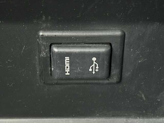 トヨタ ライズ Z 大阪府 2020(令2)年 8.7万km ブラックマイカメタリック/シャイニングホワイトパール 純正9インチSDナビ(NSZT-Y68T)/BT/CD/DVD/フルセグTV/AUX/HDMI/360度カメラ/デジタルインナーミラー/スマートアシスト/・衝突警報機能/・衝突回避支援ブレーキ/・ブレーキ制御付誤発信抑制機能/・車線逸脱警報機能/・車線逸脱抑制制御機能/・先行車発進お知らせ機能/・追従機能付きクルーズコントロール/・レーンキープコントロール/・オートハイビーム/前後ソナー/前席シートヒーター/前後ドラレコ/純正ビルトインETC2.0/USB充電ポート（前席1口、後席2口）/純正17インチAW/スペアキー/イエローフォグランプ（VELENO）/サブウーファー（KENWOOD）/フットライト