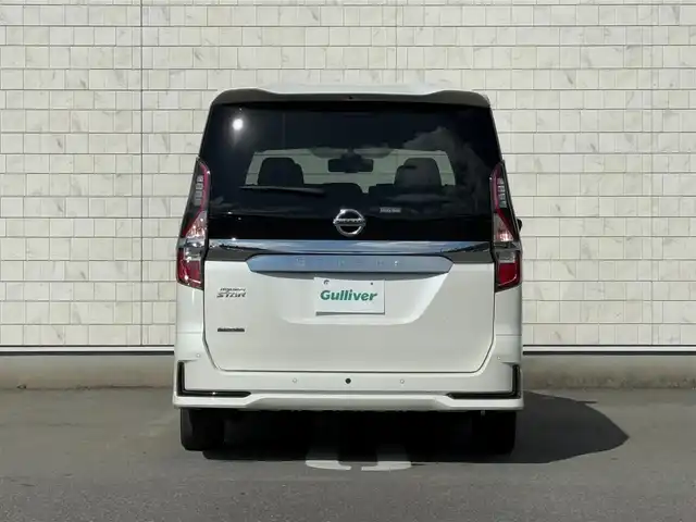 日産 セレナ ハイウェイスター V 福岡県 2022(令4)年 2万km ブリリアントホワイトパール 禁煙車純正10型SDナビ(フルセグTV/CD/DVD/BT)アラウンドビューモニタープロパイロットエマージェンシーブレーキコーナーセンサーBSM両側パワスラデジタルインナーミラードラレコETCUSBポート純正LEDヘッドライト純正フロアマット純正16インチアルミホイール