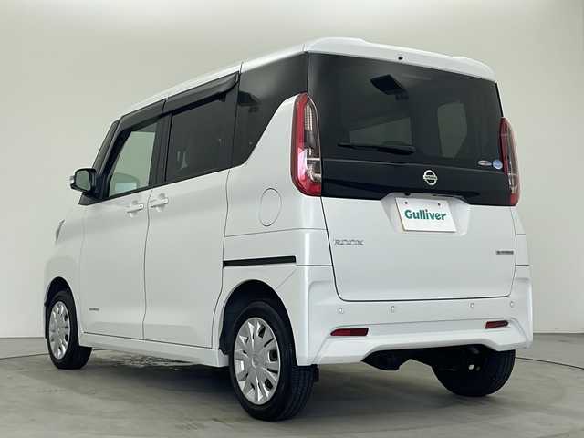 日産 ルークス X 秋田県 2021(令3)年 3.5万km ホワイトパール 社外ナビ【AM/FM/BT/CD/DVD】 /フルセグTV /ワンオーナー /片側パワースライドドア /全方位カメラ　/スマートキー　/スペアキー有り/アイドリングストップ/プッシュスタート /横滑り防止装置　/衝突被害軽減システム　/前席シートヒーター　/オートライト　/オートエアコン　/リアサンシェード/ライトレベライザー /電格ミラー/ウィンカーミラー /サイドバイザー /コーナーセンサー /保証書/取扱説明書