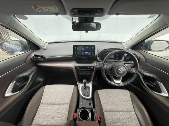 トヨタ ヤリスクロス ハイブリッド Z 千葉県 2020(令2)年 3.7万km ダークブルーマイカM 純正ディスプレイオーディオ　/バックカメラ　/Ｂｌｕｅｔｏｏｔｈ接続あり　/ビルドインＥＴＣ２．０　/パワーシート　/ハーフレザーシート/シートヒーター　/追従クルーズコントロール　/オートブレーキホールド