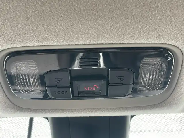 トヨタ ヤリスクロス ハイブリッド Z 千葉県 2020(令2)年 3.7万km ダークブルーマイカM 純正ディスプレイオーディオ　/バックカメラ　/Ｂｌｕｅｔｏｏｔｈ接続あり　/ビルドインＥＴＣ２．０　/パワーシート　/ハーフレザーシート/シートヒーター　/追従クルーズコントロール　/オートブレーキホールド