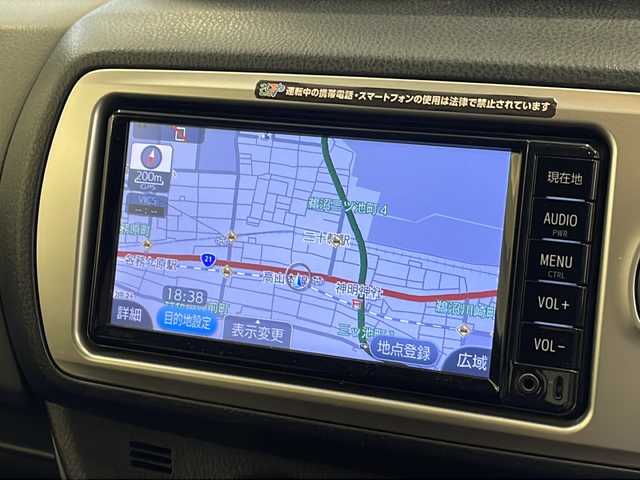 トヨタ ヴィッツ F 岐阜県 2016(平28)年 8.2万km グレーメタリック 純正ナビ/Bluetooth/フルセグTV/バックカメラ/ビルトインETC/純正ドライブレコーダー/LEDヘッドライト/純正フロアマット/ラゲッジマット