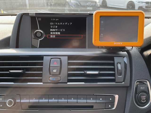 ＢＭＷ １１６ｉ スタイル 香川県 2012(平24)年 2.2万km グレイシャーシルバー スマートキー2本/プッシュスタート/アイドリングストップ/ドアバイザー/HDDオーディオ/ETC/シートヒーター/純正16インチアルミ/FRフォグ/FRドライブレコーダー/革巻きステアリング/オートライト/オートワイパー