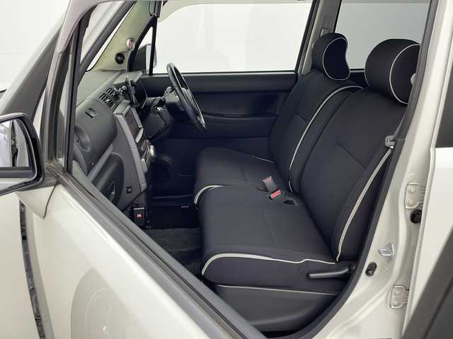 ダイハツ ムーヴ コンテ カスタム RS 栃木県 2011(平23)年 10.6万km パールホワイトⅢ 社外SDナビ（BT　HDDメモリ　DVD　CD　AM FM）/フルセグTV/フリップダウンモニター/ETC/LEDヘッドライト/スマートキー/ドライブレコーダー/15インチアルミホイール/電動格納ミラー/純正フロアマット/電子ルームミラー/スタッドレスタイヤアルミWH付4本積載