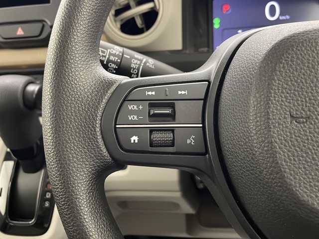 ホンダ Ｎ ＢＯＸ 宮崎県 2024(令6)年 0.8万km プラチナホワイトパール 禁煙車/ホンダセンシング/純正LEDオートライト/左側電動スライドドア/アダプティブクルーズコントロール/レーンディパーチャーアラート/クリアランスソナー/ウインカードアミラー/リアプライバシーガラス/オートエアコン/スマートキー/プッシュエンジンスタート/新車時保証書/取扱い説明書