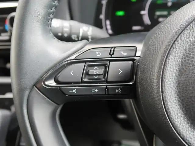 トヨタ シエンタ ハイブリッド Z 石川県 2023(令5)年 2.7万km ベージュ プリクラッシセーフティ/BSM/レーダークルーズコントロール/ドライブレコーダー/ワンオーナー/両側パワースライドドア/シートヒーター/ステアリングヒーター/オートハイビーム