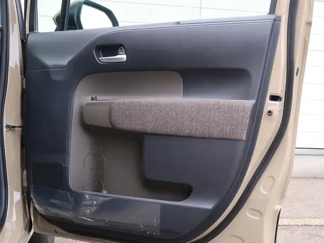 トヨタ シエンタ ハイブリッド Z 石川県 2023(令5)年 2.7万km ベージュ プリクラッシセーフティ/BSM/レーダークルーズコントロール/ドライブレコーダー/ワンオーナー/両側パワースライドドア/シートヒーター/ステアリングヒーター/オートハイビーム