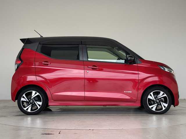 日産 デイズ HWS G ターボ プロパイロットED 愛知県 2020(令2)年 1.2万km スパークリングレッド/ブラック プロパイロット/純正9型ナビ ＳＤカードなし/全方位カメラ/レーダークルーズコントロール/CD DVD/Bluetooth/バックカメラ/コーナーセンサー/純正アルミホイール/LEDヘッドライト/ダウンヒルアシストコントロール/ドライブレコーダー/ETC/衝突軽減システム/ステアリングスイッチ/スマートキー/プッシュスタート