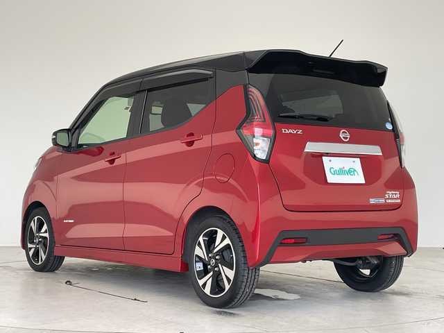日産 デイズ HWS G ターボ プロパイロットED 愛知県 2020(令2)年 1.2万km スパークリングレッド/ブラック プロパイロット/純正9型ナビ ＳＤカードなし/全方位カメラ/レーダークルーズコントロール/CD DVD/Bluetooth/バックカメラ/コーナーセンサー/純正アルミホイール/LEDヘッドライト/ダウンヒルアシストコントロール/ドライブレコーダー/ETC/衝突軽減システム/ステアリングスイッチ/スマートキー/プッシュスタート