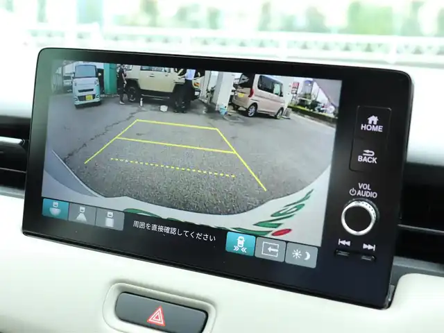 ホンダ ヴェゼル ハイブリッド e:HEV Z PLaYパッケージ 神奈川県 2025(令7)年 0.1千km プレミアムサンライトホワイトパール 登録済未使用車/Honda SENSING/ブラインドスポットインフォメーション/アダプティブドライビングビーム(ADB)/後退出庫サポート/Honda CONNECTディスプレー＋ETC2.0車載器＋ワイヤレス充電器/運転席助手席シートヒーター/ハンズフリーアクセスパワーテールゲート(予約クローズ機能付)/ツートンルーフ/LEDシーケンシャルターンシグナルランプ/マルチビューカメラシステム＋プレミアムオーディオ/18インチアルミホイール/コンビシート/本革巻きステアリング/保証書/取説、ナビ説/スペアスマートキー