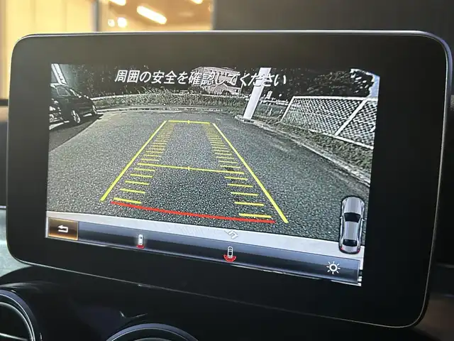 メルセデス・ベンツ Ｃ１８０ ローレウスエディション 福岡県 2018(平30)年 2.8万km ダイヤモンドホワイト レーダーセーフティパッケージ/アダプティブクルーズコントロール/ブラインドスポットモニター/レーンキープアシスト/アクティブセーフティブレーキ/純正ナビ/フルセグTV/Bluetooth/バックカメラ　/黒革シート/前席シートヒーター/LEDライト/オートハイビーム/アンビエントライト　/ステアリングスイッチ　/キーレスゴー　/純正ドライブレコーダー/純正アルミホイール　/ETC/取扱説明書/保証書/スペアキー×1