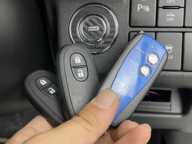 スズキ アルト ワークス 群馬県 2021(令3)年 1.9万km ピュアホワイトP ＨＫＳマフラー　ＴＥＩＮ車高調　クスコタワーバー　純正部品車載　純レカロシート　パドルシフト　エンジンスターター　衝突軽減　スマートキー　プッシュスタート　キセノン　Ｆフォグ　Ｒソナー　４ＷＤ　禁煙車