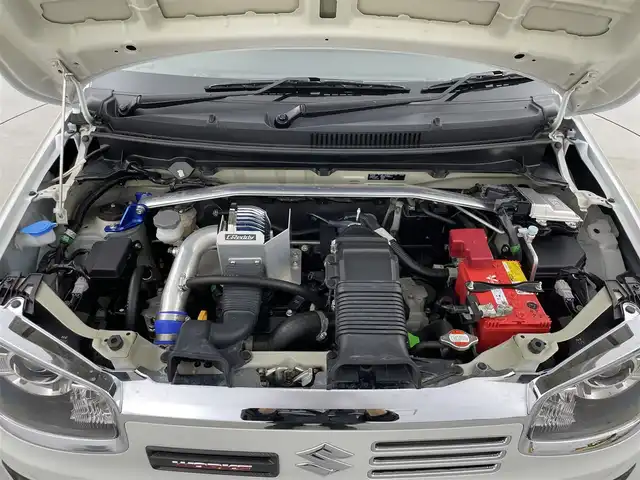 スズキ アルト ワークス 群馬県 2021(令3)年 1.9万km ピュアホワイトP ＨＫＳマフラー　ＴＥＩＮ車高調　クスコタワーバー　純正部品車載　純レカロシート　パドルシフト　エンジンスターター　衝突軽減　スマートキー　プッシュスタート　キセノン　Ｆフォグ　Ｒソナー　４ＷＤ　禁煙車