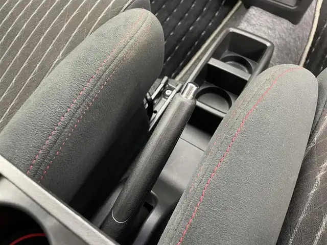 スズキ アルト ワークス 群馬県 2021(令3)年 1.9万km ピュアホワイトP ＨＫＳマフラー　ＴＥＩＮ車高調　クスコタワーバー　純正部品車載　純レカロシート　パドルシフト　エンジンスターター　衝突軽減　スマートキー　プッシュスタート　キセノン　Ｆフォグ　Ｒソナー　４ＷＤ　禁煙車