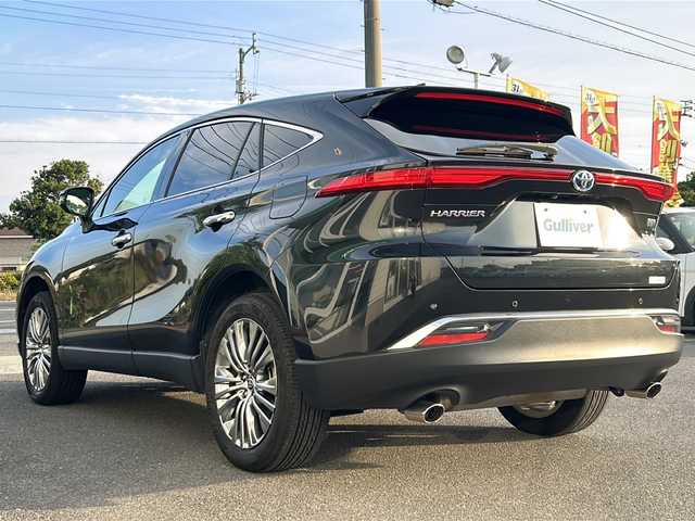 トヨタ ハリアー ハイブリッド Z レザーパッケージ 香川県 2020(令2)年 5.4万km プレシャスブラックパール 純正T-Connect SDナビ/　(フルセグ/BT/Miracast)/JBLプレミアムサウンドシステム/パノラミックビューモニター/ヘッドアップディスプレイ/ブラインドスポットモニター/サンルーフ/パワーバックドア/パワーシート/シートヒーター/エアシート/コーナーセンサー/ステアリングヒーター/ETC/ドライブレコーダー