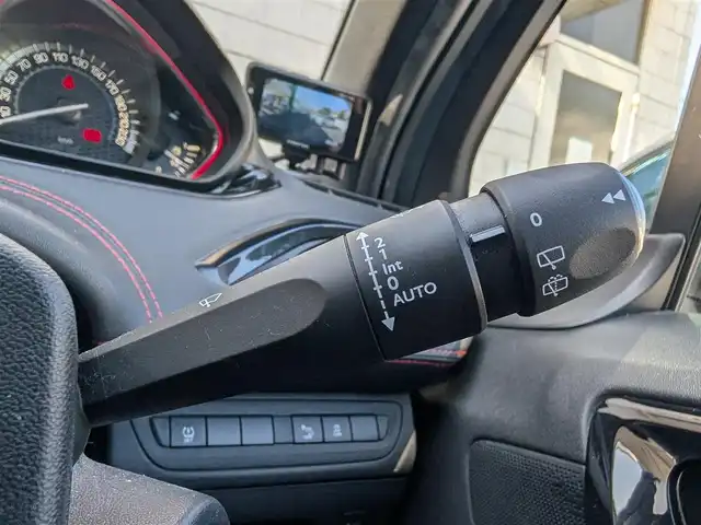 プジョー ２０８ GTi 埼玉県 2015(平27)年 4.4万km ガンＭ WORKマイスター18インチ/アイバッハダウンサス/メモリナビ/Bluetoothオーディオ/クルーズコントロール/ドアバイザー/ETC/HIDヘッドライト/純正ホイール17インチ×スタッドレス4本あり