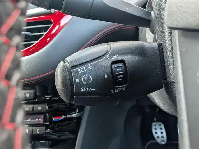 プジョー ２０８ GTi 埼玉県 2015(平27)年 4.4万km ガンＭ WORKマイスター18インチ/アイバッハダウンサス/メモリナビ/Bluetoothオーディオ/クルーズコントロール/ドアバイザー/ETC/HIDヘッドライト/純正ホイール17インチ×スタッドレス4本あり