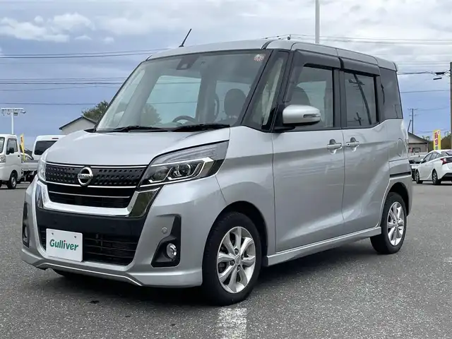 日産 デイズ ルークス ハイウェイスター Xターボ 青森県 2018(平30)年 1.7万km スターリングシルバーM ４WD/純正メモリナビ/（BT／AM／FM／DVD）/フルセグTV/シートヒーター（運転席）/電動自動スライドドア（片側）/衝突軽減システム/アイドリングストップ/LEDヘッドライト/ドライブレコーダー（前方）/電動格納自動ミラー/スペアキー