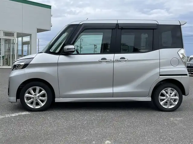 日産 デイズ ルークス ハイウェイスター Xターボ 青森県 2018(平30)年 1.7万km スターリングシルバーM ４WD/純正メモリナビ/（BT／AM／FM／DVD）/フルセグTV/シートヒーター（運転席）/電動自動スライドドア（片側）/衝突軽減システム/アイドリングストップ/LEDヘッドライト/ドライブレコーダー（前方）/電動格納自動ミラー/スペアキー