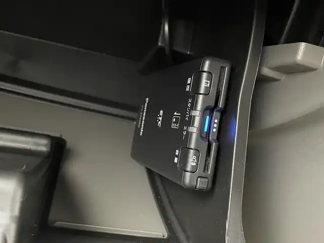 スズキ エブリイ PC 群馬県 2024(令6)年 0.3万km クールカーキPM ９インチディスプレイオーディオ　バックカメラ　両側スライドドア　ＬＥＤオートライト　ドライブレコーダー　アイドリングストップ　純正フロアマット　ＥＴＣ２．０　リモコンキー　横滑り防止装置　禁煙車