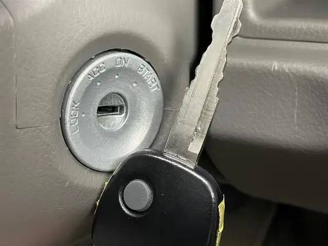 スズキ エブリイ PC 群馬県 2024(令6)年 0.3万km クールカーキPM ９インチディスプレイオーディオ　バックカメラ　両側スライドドア　ＬＥＤオートライト　ドライブレコーダー　アイドリングストップ　純正フロアマット　ＥＴＣ２．０　リモコンキー　横滑り防止装置　禁煙車