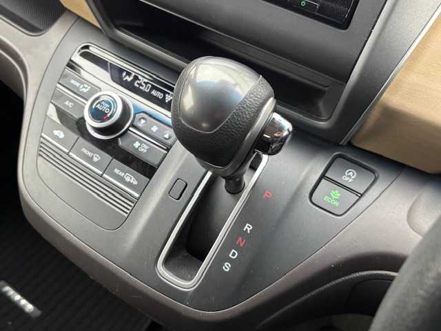 ホンダ フリード G ホンダセンシング 宮城県 2019(平31)年 5.4万km ブルーホライゾンM 登録時走行距離53836km/純正SDナビ/ワンセグTV・CD・DVD・AM・FM・Bluetooth・iPod/両側パワースライドドア/車線逸脱警告/ETC/横滑り防止装置/アイドリングストップ/プッシュスタート/3列シート/フルフラットシート/レーダークルーズコントロール/ステアリングスイッチ/スマホホルダー/純正アルミホイール/ドアバイザー/純正LEDヘッドライト