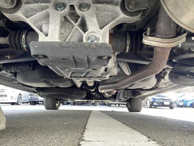 トヨタ ヴォクシー ZS 煌Z 静岡県 2013(平25)年 4.3万km アイスチタニウムマイカメタリック /純正ナビ/地デジTV//純正CD/DVD/Bluetooth//バックカメラ//両側パワースライドドア//ビルトインETC//スマートキー//純正16インチAW//パドルシフト//ディスチャージ//保証書//取説