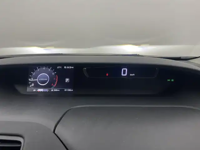 日産 セレナ ハイウェイスター 埼玉県 2016(平28)年 8.2万km ダイヤモンドブラック アラウンドビューモニター　純正９インチナビ　純正フリップダウンモニター　ＬＥＤヘッドライト　両側パワースライドドア　ＥＴＣ　エマージェンシーブレーキ　クルーズコントロール　スマートキー